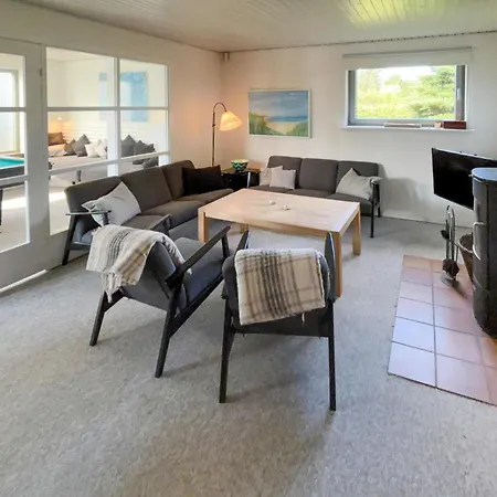 Vakantiehuis 4 Bedroom Amazing In *
