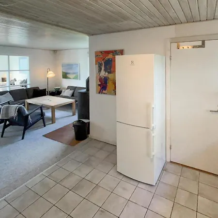4 Bedroom Amazing In Vakantiehuis Blåvand