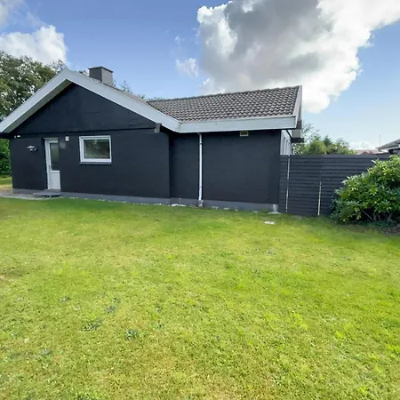 Vakantiehuis 4 Bedroom Amazing In *