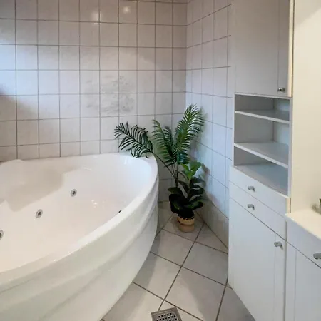 4 Bedroom Amazing In Vakantiehuis Blåvand