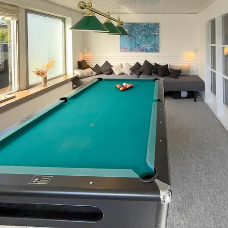 Vakantiehuis 4 Bedroom Amazing In